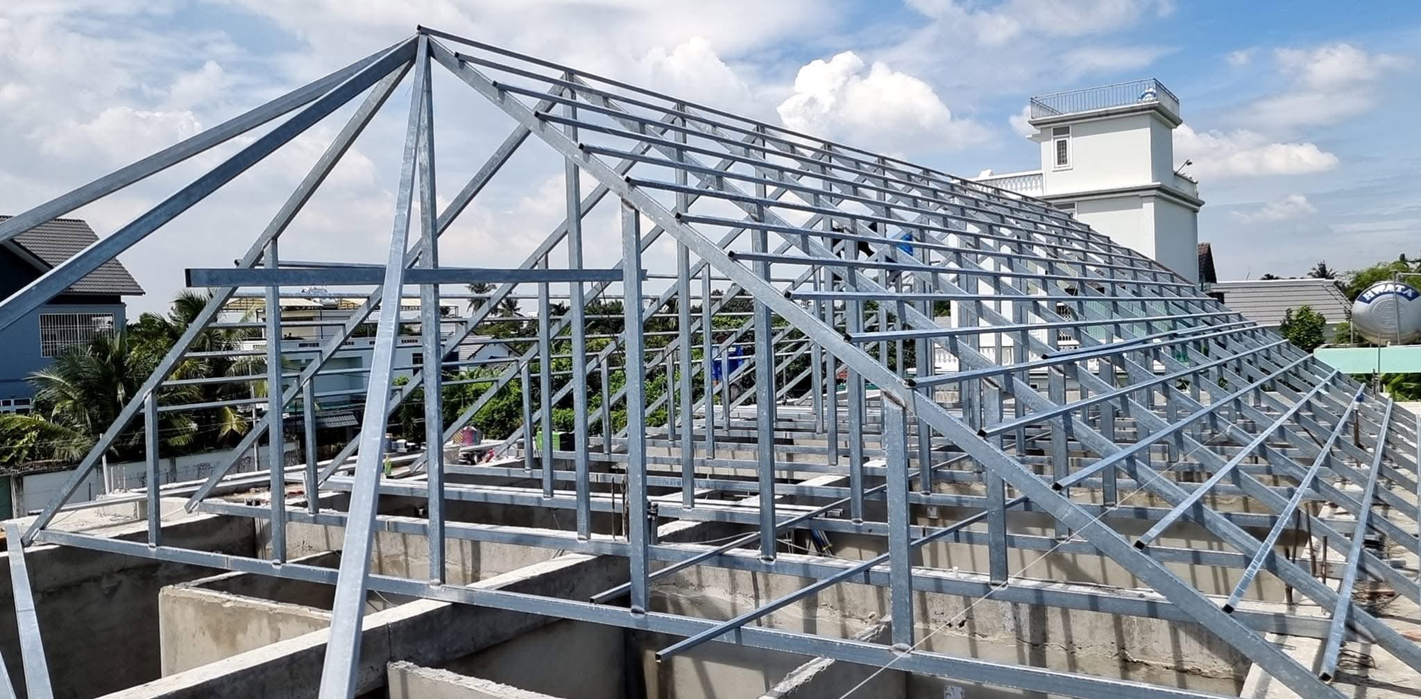Vì Sao Thép Mạ Hợp Kim Được Dùng Trong Xây Dựng?